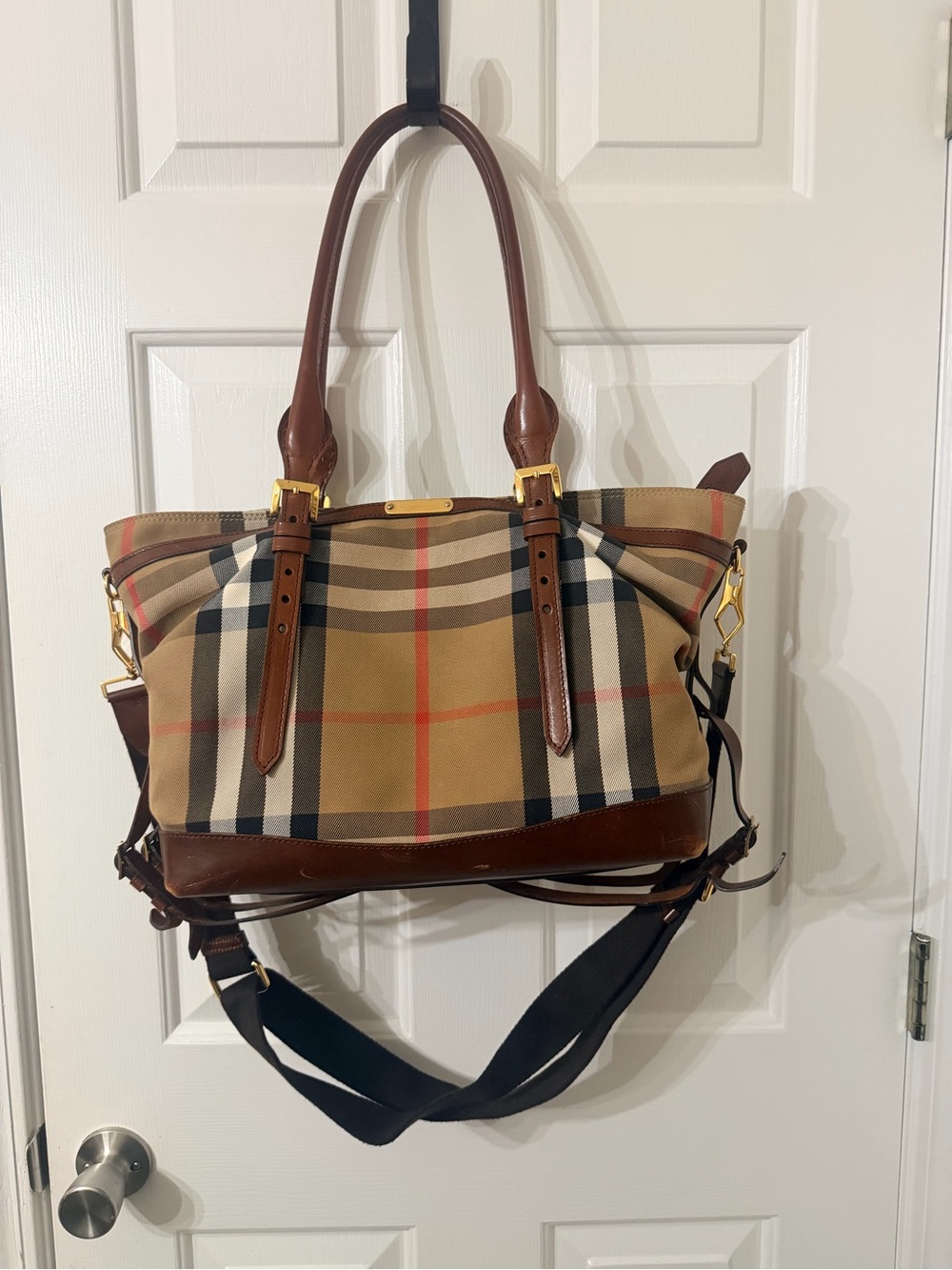 Burberry Classic Plaid diaper bag with Brown Leather Trim - Picture 1 of 10